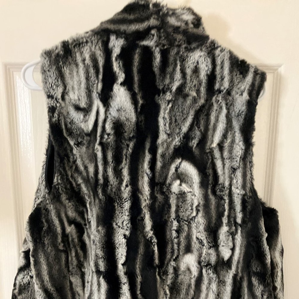 shell vest - Picture 2 of 4